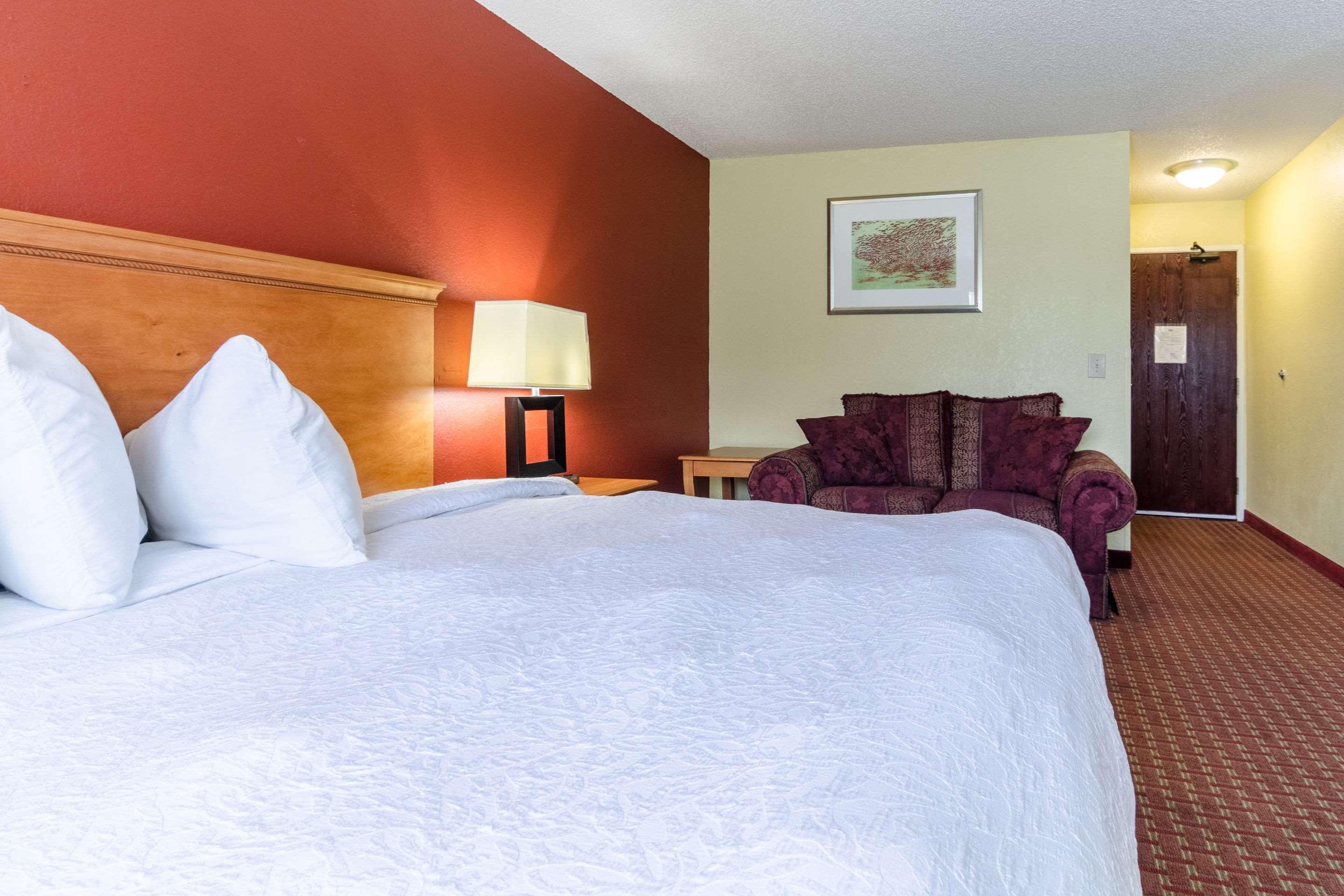 Rodeway Inn & Suites Jacksonville Near Camp Lejeune Buitenkant foto