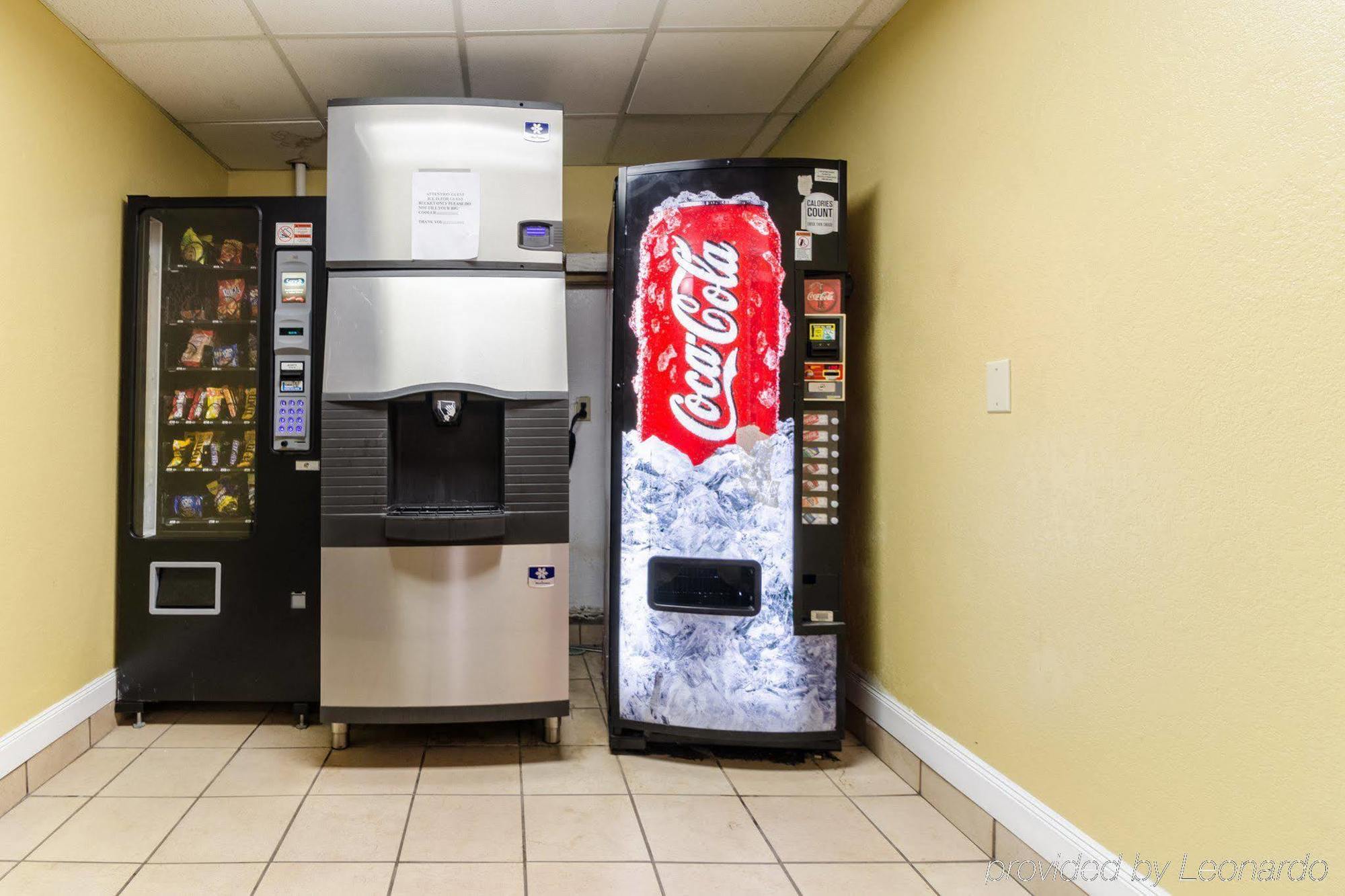 Rodeway Inn & Suites Jacksonville Near Camp Lejeune Buitenkant foto